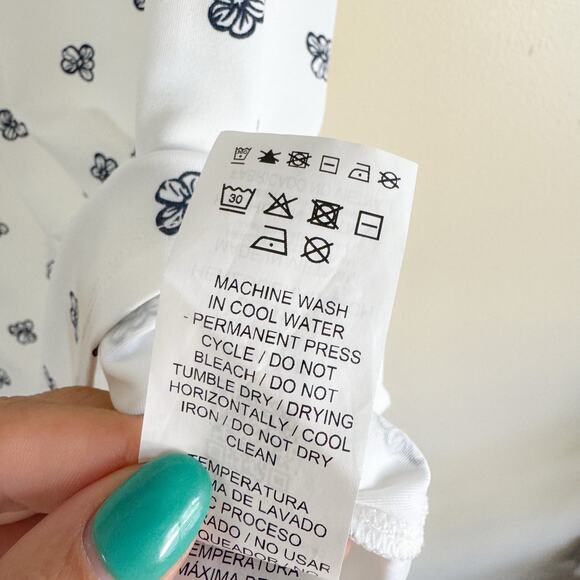 Puma White + Blue Hibiscus Floral Print Zip Closure Polo - Medium - Picture 6 of 10